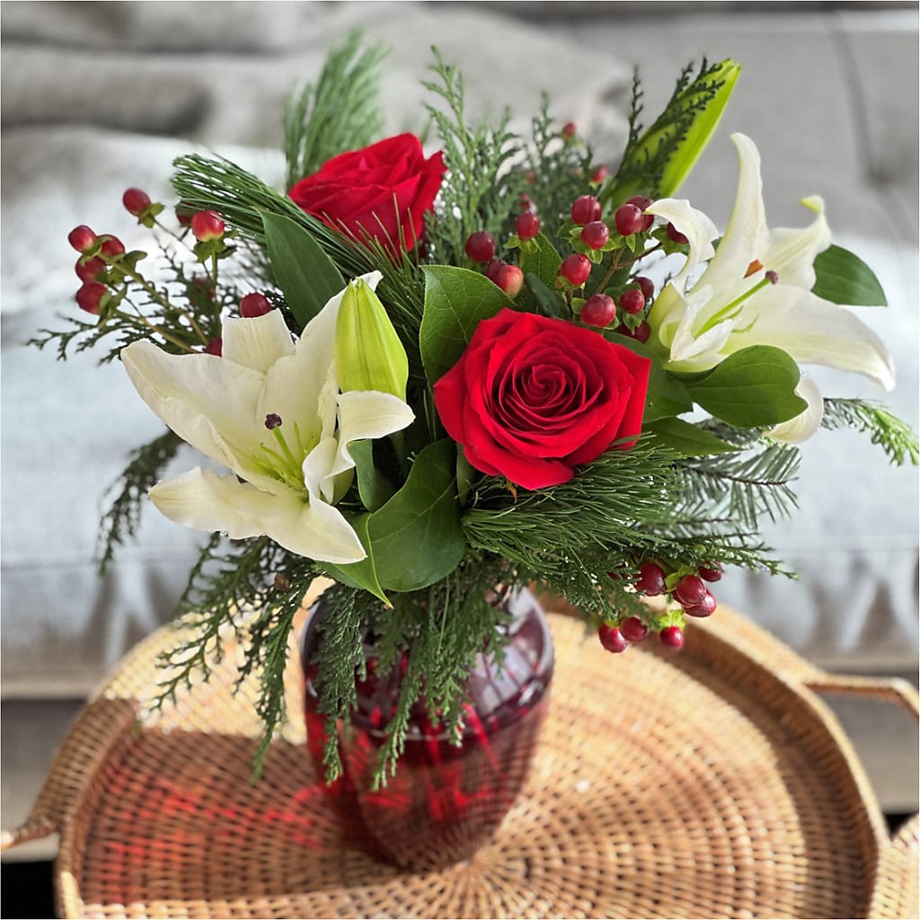 Evergreen Delight Bouquet – FLOWER'S SAGE, Doral FL