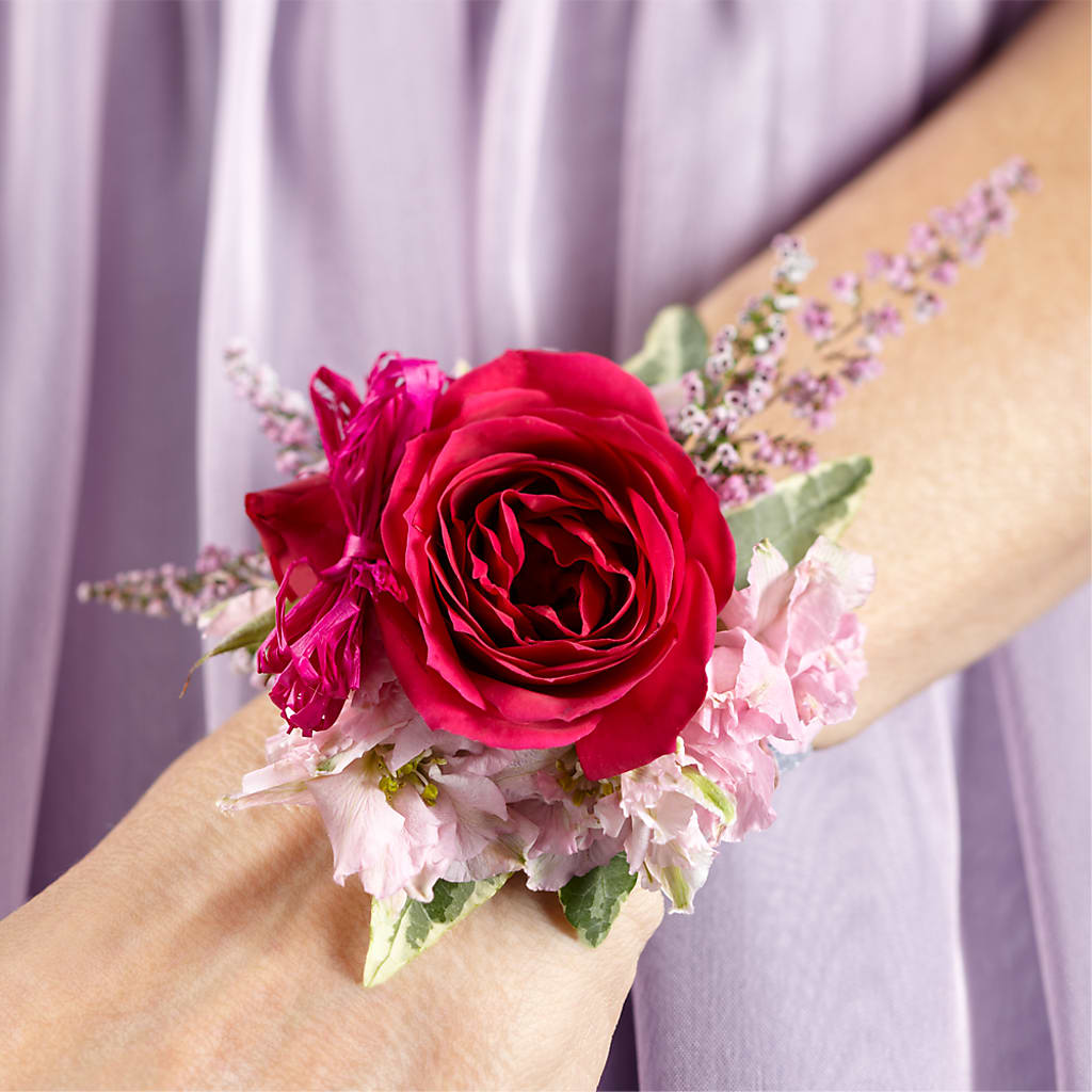 Rose Charm Corsage – FLOWER'S SAGE, Doral FL