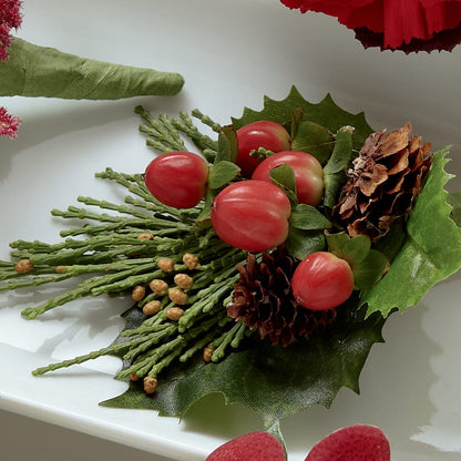Red Berry Boutonniere – FLOWER'S SAGE, Doral FL