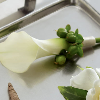 White Calla Boutonniere – FLOWER'S SAGE, Doral FL